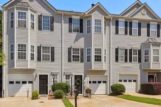Townhouse - Cumming, Forsyth County