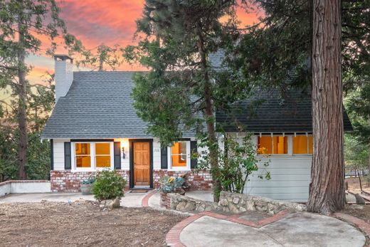 Vrijstaand huis in Lake Arrowhead, San Bernardino County