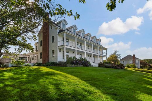 Detached House in Cape Elizabeth, Cumberland County