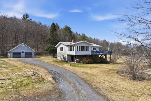 Luxury home in Hinesburg, Chittenden County