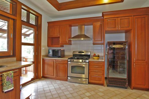 Maison de luxe à Hang Dong, Chiang Mai Province