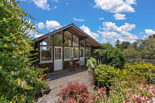 Detached House in Oakland, Alameda County