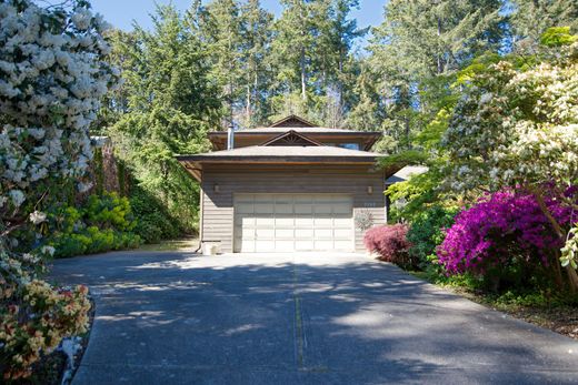 Sechelt, Sunshine Coast Regional Districtの高級住宅