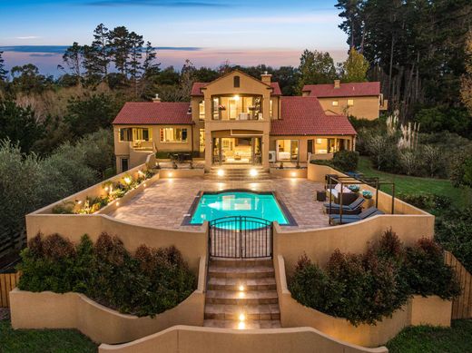 Luxury home in Rodney Point, Auckland