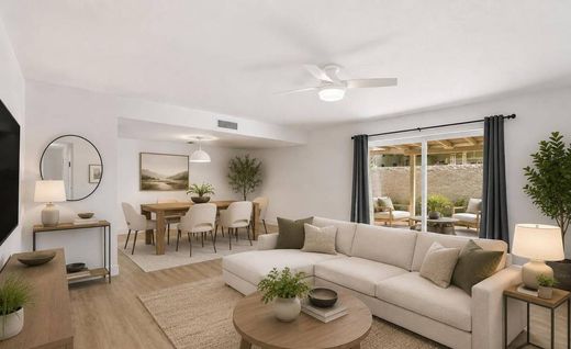 Townhouse in Phoenix, Maricopa County