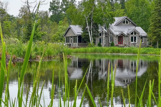 Частный Дом, Melancthon, Dufferin County