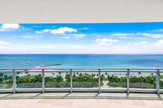 Bal Harbour, Miami-Dade Countyのアパートメント