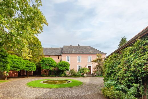 Vrijstaand huis in Useldange, Redange