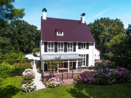 Vrijstaand huis in Voorhout, Gemeente Teylingen