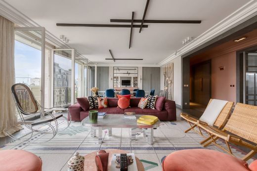 Apartment in La Muette, Auteuil, Porte Dauphine, Paris