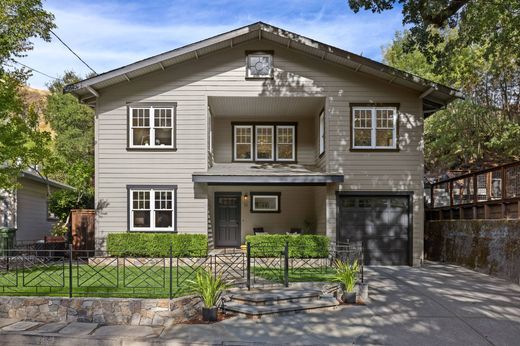 Detached House in San Anselmo, Marin County