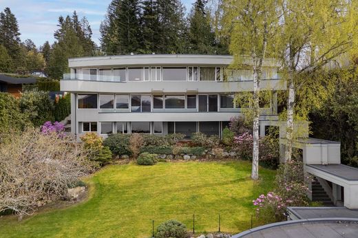 Detached House in West Vancouver, Metro Vancouver Regional District