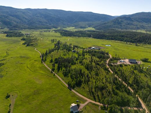 Участок, Oak Creek, Routt County