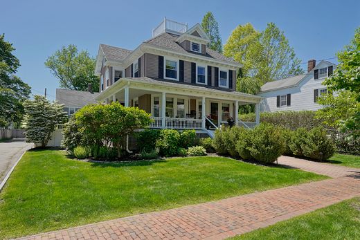 Detached House in Portsmouth, Rockingham County