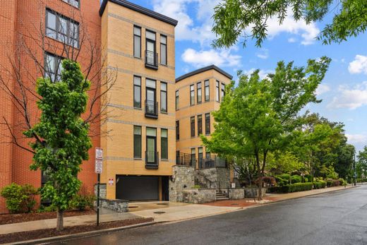 Apartment in Washington, Washington County