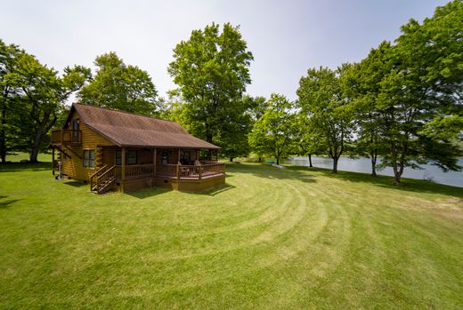 Detached House in Greenville, Mercer County