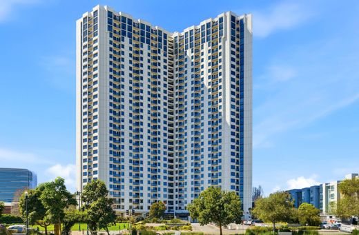 Luxury home in Emeryville, Alameda County