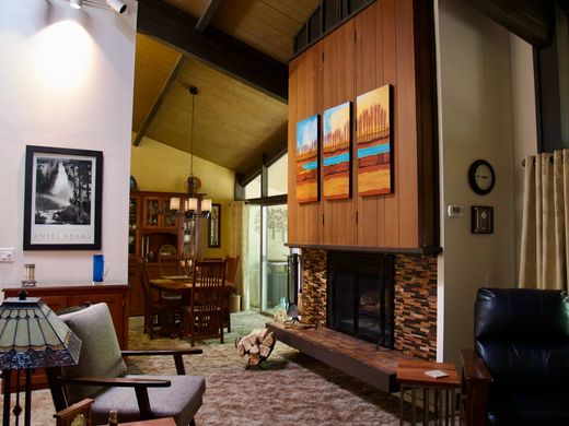 Luxe woning in Twin Peaks, San Bernardino County