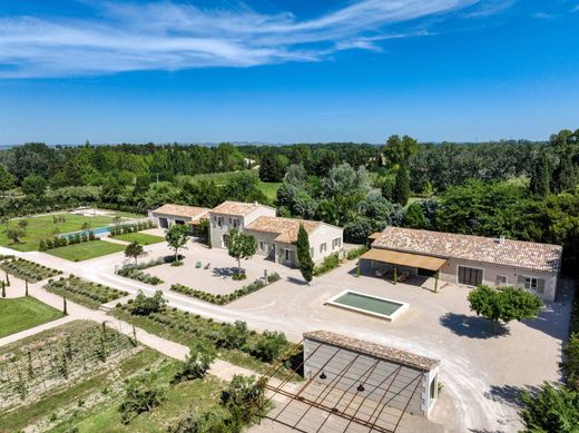 Detached House in Saint-Rémy-de-Provence, Bouches-du-Rhône