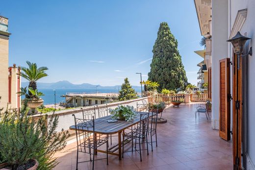 Villa in Naples, Campania