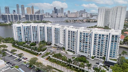 Daire Aventura, Miami-Dade County