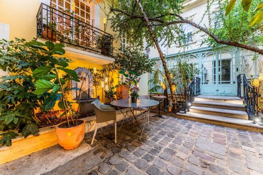 Detached House in Beaubourg, Marais, Notre Dame - Ile de La Cité, Paris