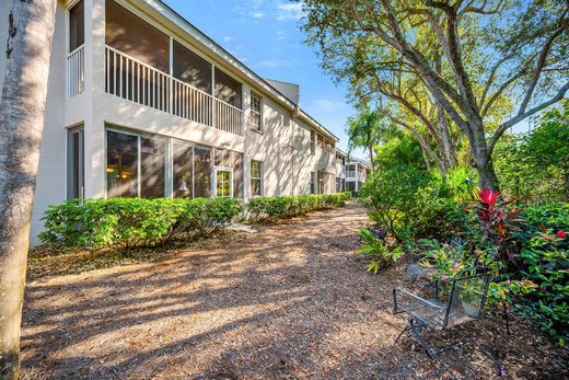 Apartment / Etagenwohnung in Naples, Collier County