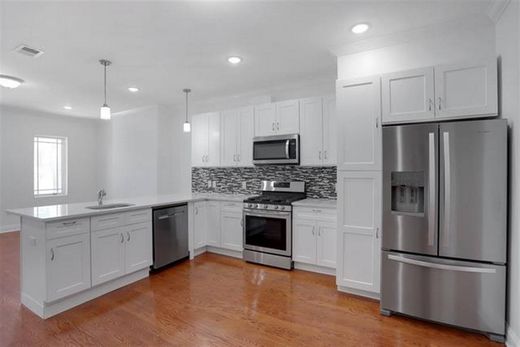 Luxury home in Jersey City, Hudson County