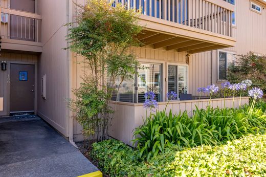 Apartment in Monterey, Monterey County