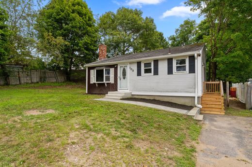 بيت مستقل ﻓﻲ Brockton, Plymouth County