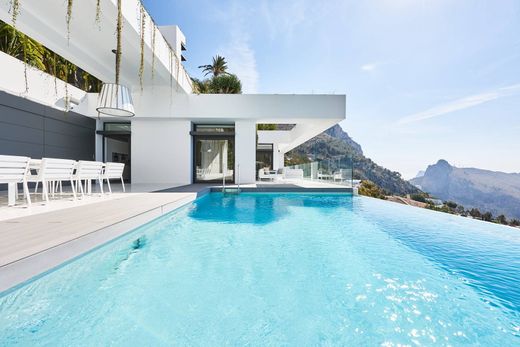 Detached House in Altea, Alicante