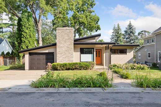 Vrijstaand huis in Stillwater, Washington County