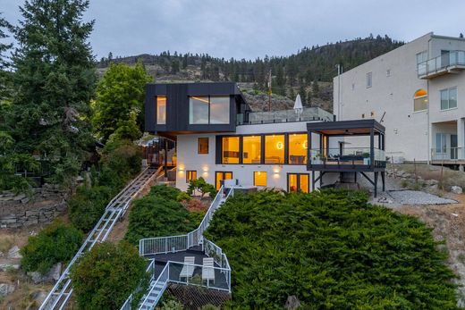 Detached House in Naramata, British Columbia