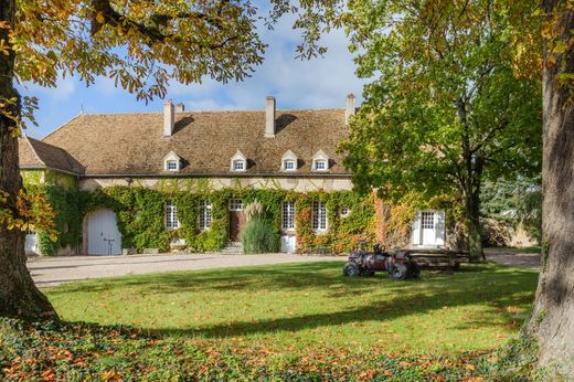 Einfamilienhaus in Beaune, Cote d'Or