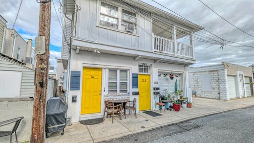 Apartment in Ventnor City, Atlantic County