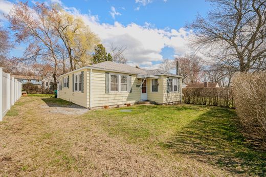 Detached House in Old Lyme, New London County
