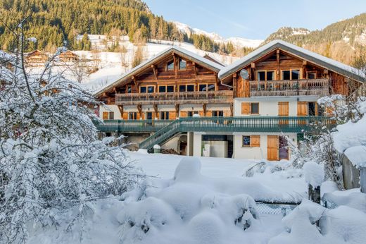 Casa Unifamiliare a La Chapelle-d'Abondance, Alta Savoia