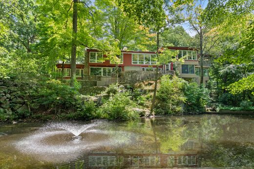 Vrijstaand huis in Hartsdale, Westchester County