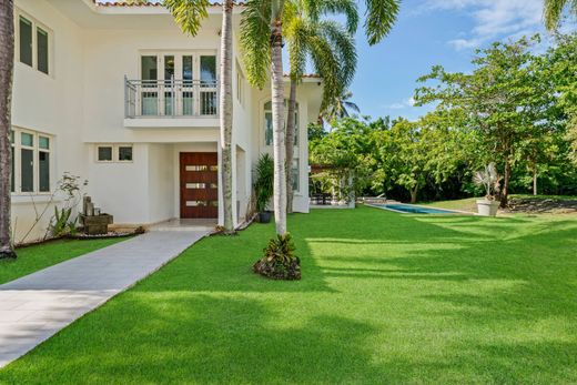 Detached House in Dorado, Higuillar Barrio