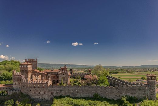 Zamek w Pavone Canavese, Torino