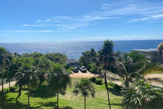 Detached House in West Bay, Bay Islands