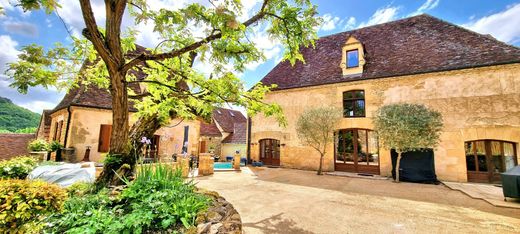 Villa multifamiliale à Beynac-et-Cazenac, Dordogne