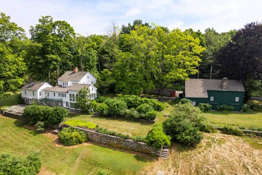 Detached House in Woodbury, Litchfield County