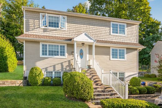 Двухуровневые апартаменты, Глен-Коув, Nassau County