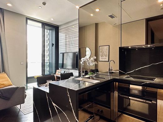 Apartment in Khlong Toei, Bangkok