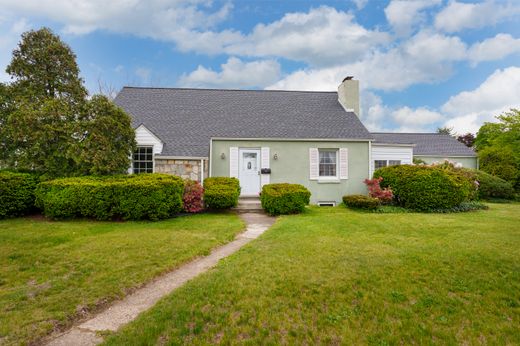 Detached House in Hamilton, Monmouth County
