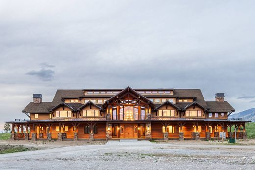 Detached House in Hyrum, Cache County