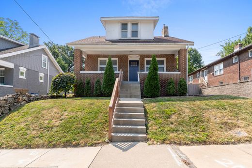 Maplewood, Saint Louis Countyの一戸建て住宅