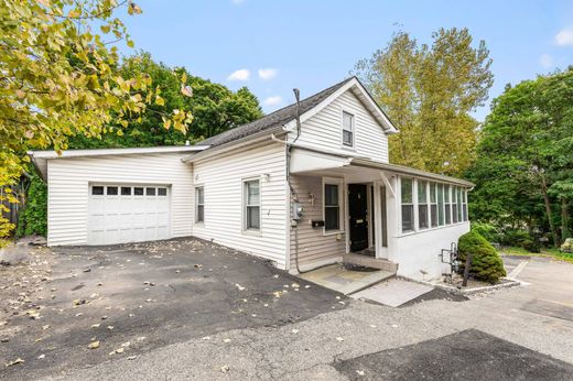 Detached House in Mamaroneck, Westchester County