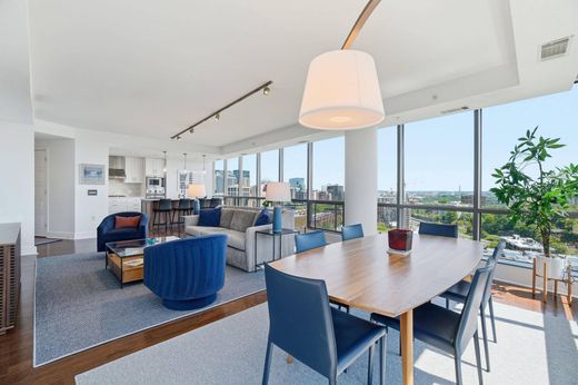 Apartment in Arlington, Arlington County